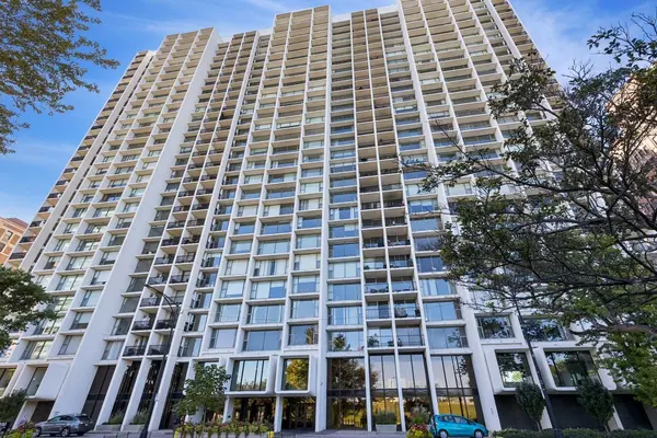 3200 N Lake Shore DR #2402, Chicago, IL 60657