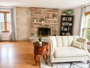 1034 Forest RD, La Grange Park, IL 60526