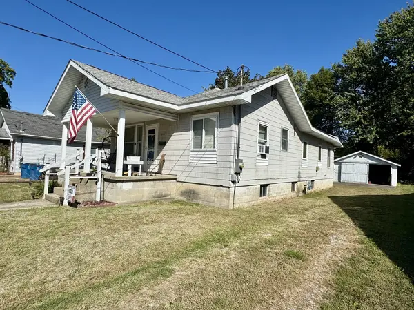 602 Madison ST, Benton, IL 62812