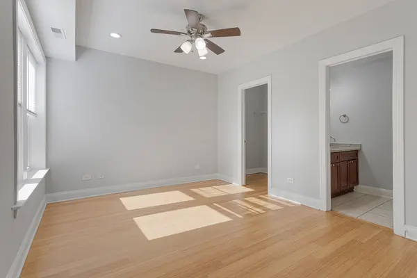 7730 N Ashland AVE #C1, Chicago, IL 60626