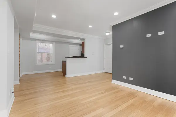 7730 N Ashland AVE #C2, Chicago, IL 60626