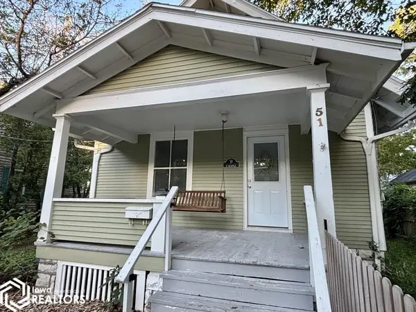 51 S Maple ST, Fairfield, IA 52556