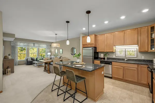 7100 Metro BLVD #417, Edina, MN 55439