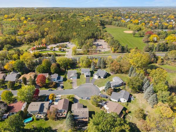 4801 Shevlin CT, Eagan, MN 55122