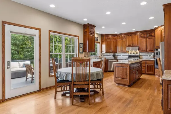 28245 Grandview DR, Belle Plaine, MN 56011