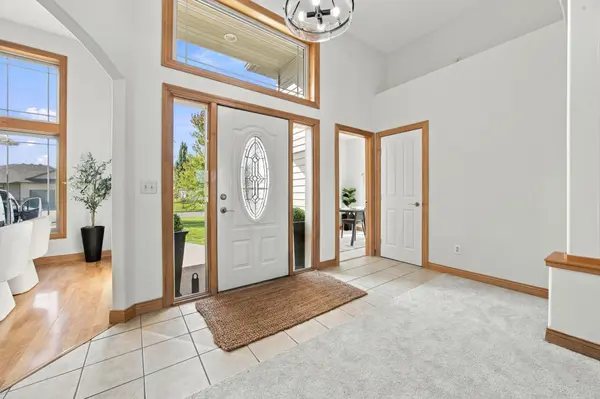 718 N Sedona DR, West Fargo, ND 58078