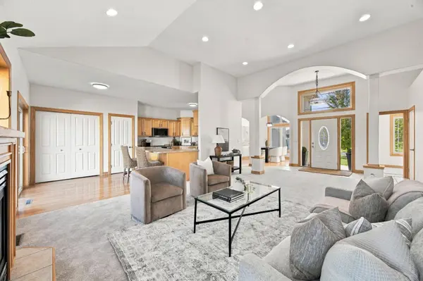 718 N Sedona DR, West Fargo, ND 58078