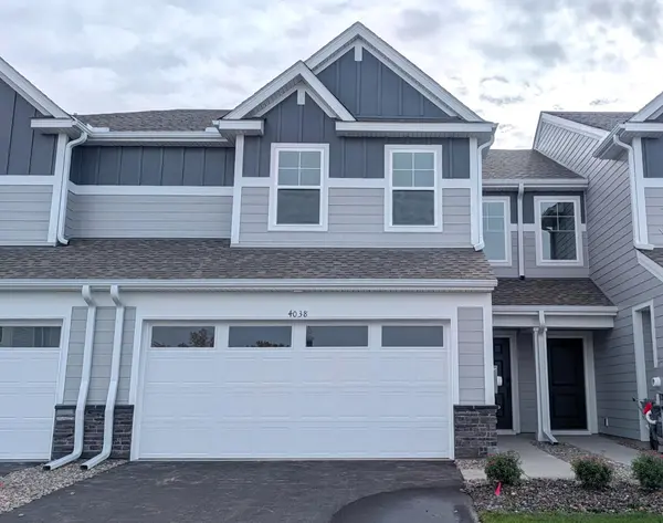 4038 Hayward AVE N, Oakdale, MN 55128
