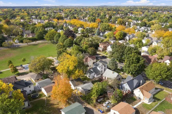 920 Magnolia AVE E, Saint Paul, MN 55106