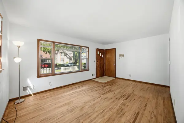 920 Magnolia AVE E, Saint Paul, MN 55106