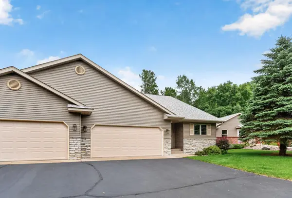 466 Cedar CT, Taylors Falls, MN 55084