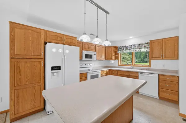 466 Cedar CT, Taylors Falls, MN 55084
