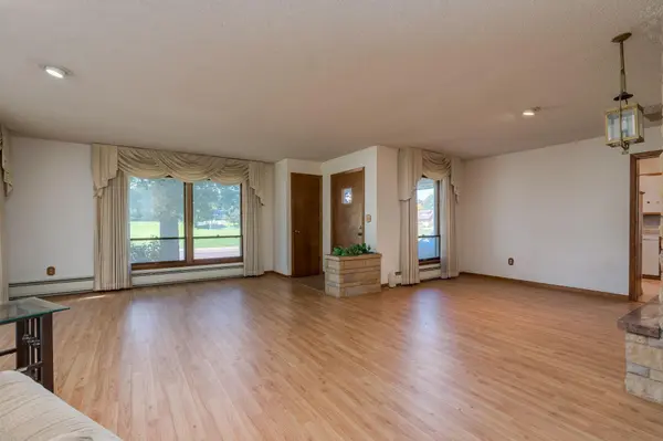 605 N Market ST, Janesville, MN 56048