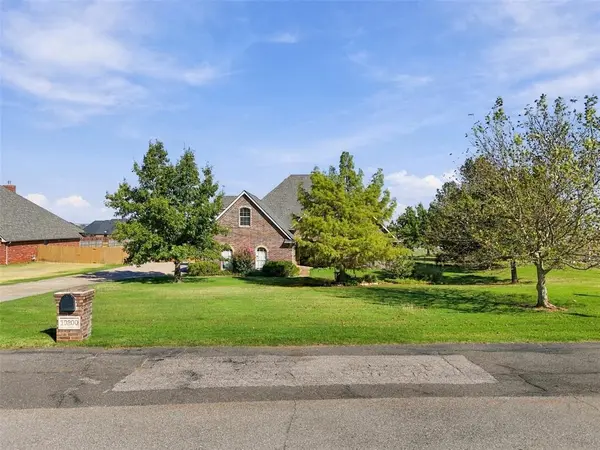 10300 Sundance DR, Yukon, OK 73099