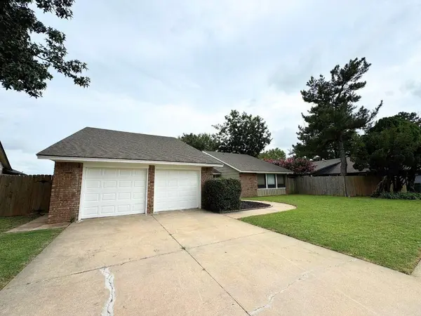 2228 S Whitbourne PL, Oklahoma City, OK 73170