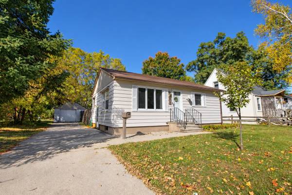 1131 S FRANKLIN ST, Shawano, WI 54166-3207