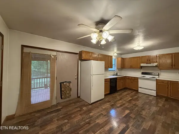 3422 Airport Rd, Rockwood, TN 37854