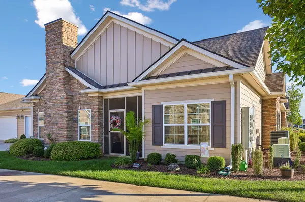 2353 Stonecenter Ln, Murfreesboro, TN 37128