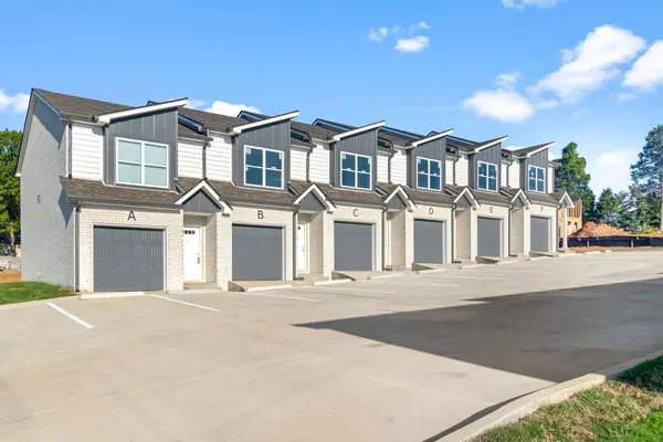 315 Longshadow Trl #C, Clarksville, TN 37043