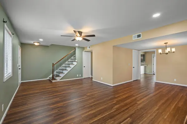 192 Lake Chateau Dr, Hermitage, TN 37076