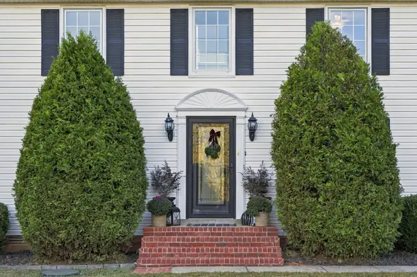 1111 Rutledge Dr, Rockvale, TN 37153