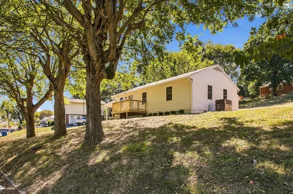 207 Edgewood Ave, Mount Pleasant, TN 38474