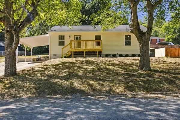207 Edgewood Ave, Mount Pleasant, TN 38474