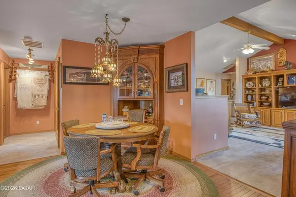 17768 County Road 2130, Mt Vernon, MO 65712