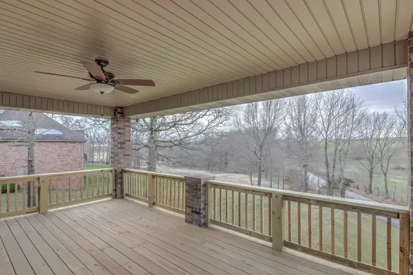 11902 W Farm Road 94, Ash Grove, MO 65604