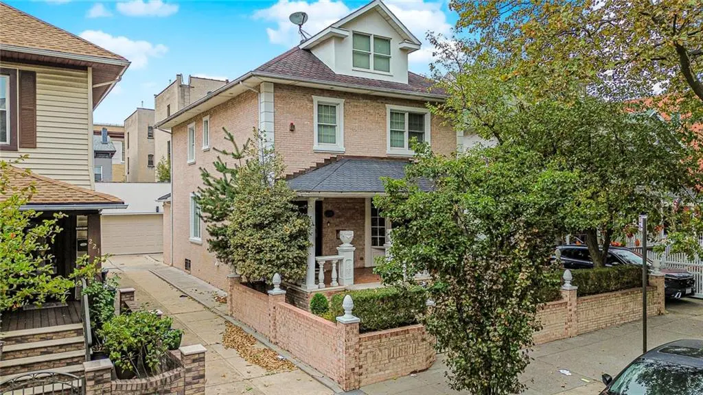 225 73rd ST, Brooklyn, NY 11209