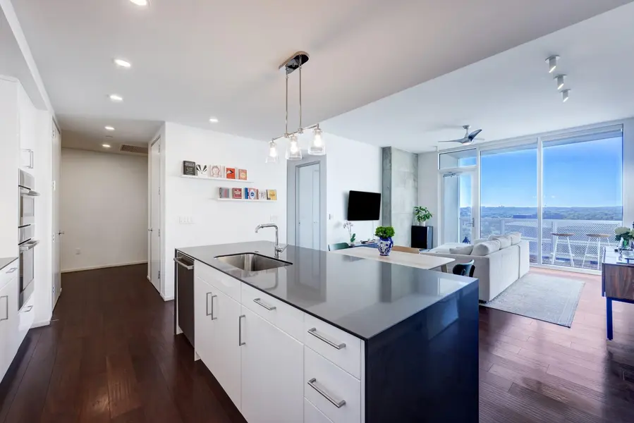 301 West Ave #1307, Austin, TX 78701