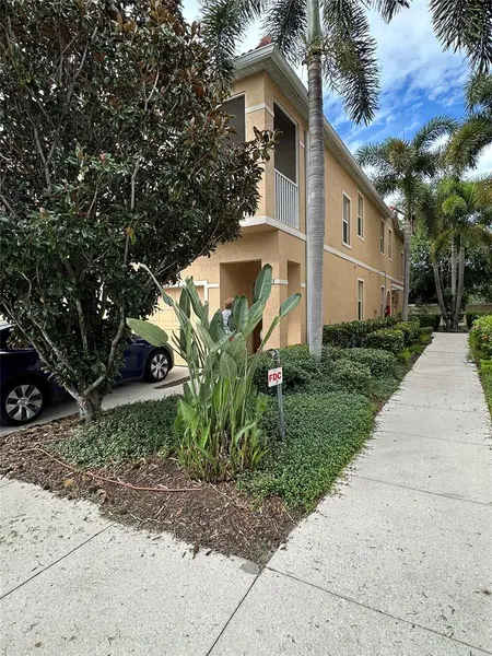3815 PARKRIDGE CIR #2-203, Sarasota, FL 34243
