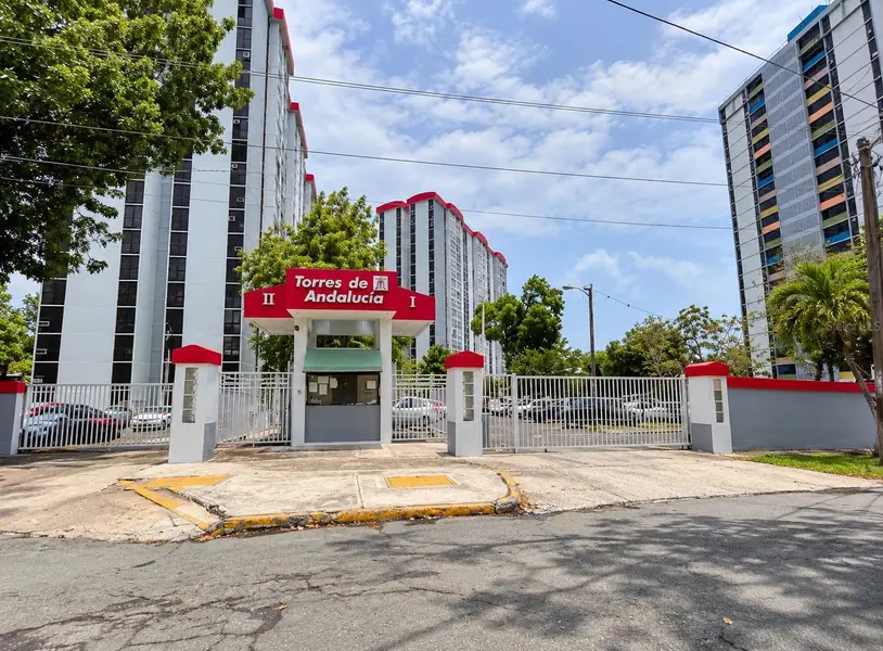 181 KM 1.2 CONDO. TORRES DE ANDALUCIA #709, San Juan, PR 00926