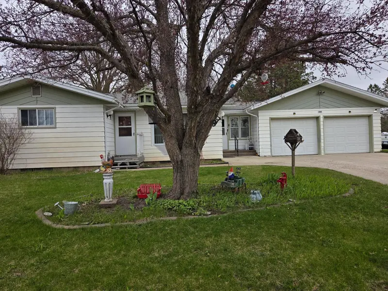 232 Nowell ST W, New York Mills, MN 56567