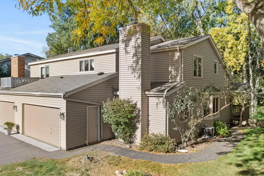 5422 Meister RD, Fridley, MN 55432