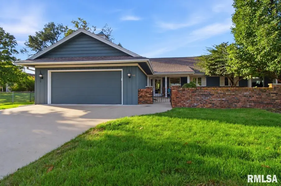 440 W WOODRIDGE LN, Peoria, IL 61614