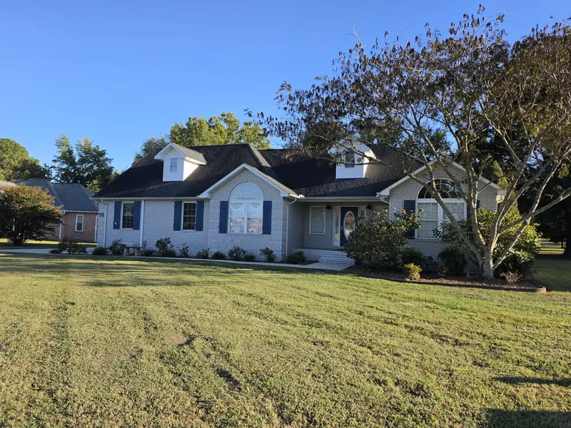 378 Crimson Dr, Winchester, TN 37398