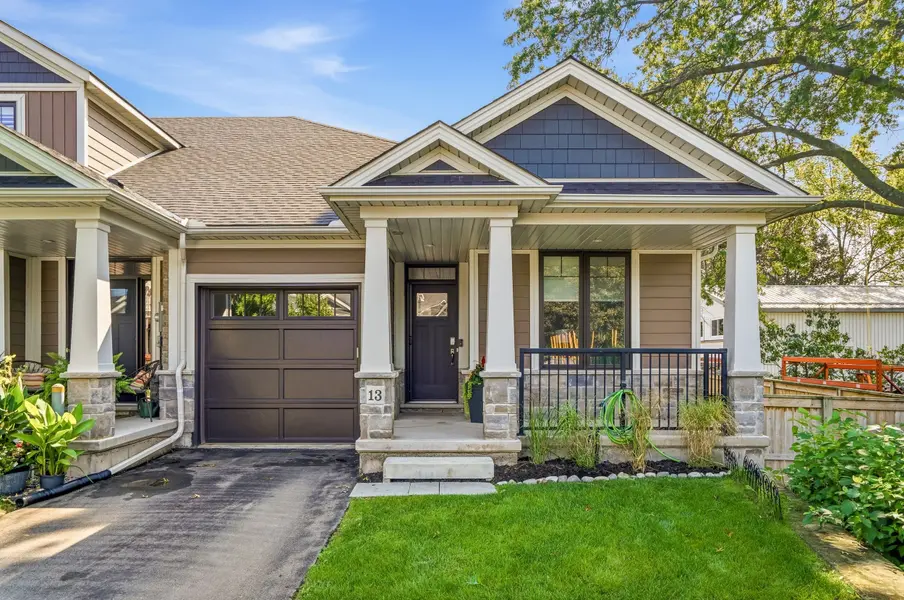 13 Turbinia CT, Grimsby, ON L3M 0H8