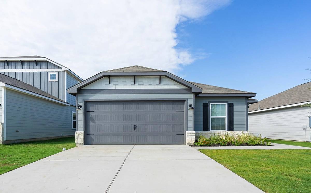 225 W Luna Blue LN, Jarrell, TX 76537