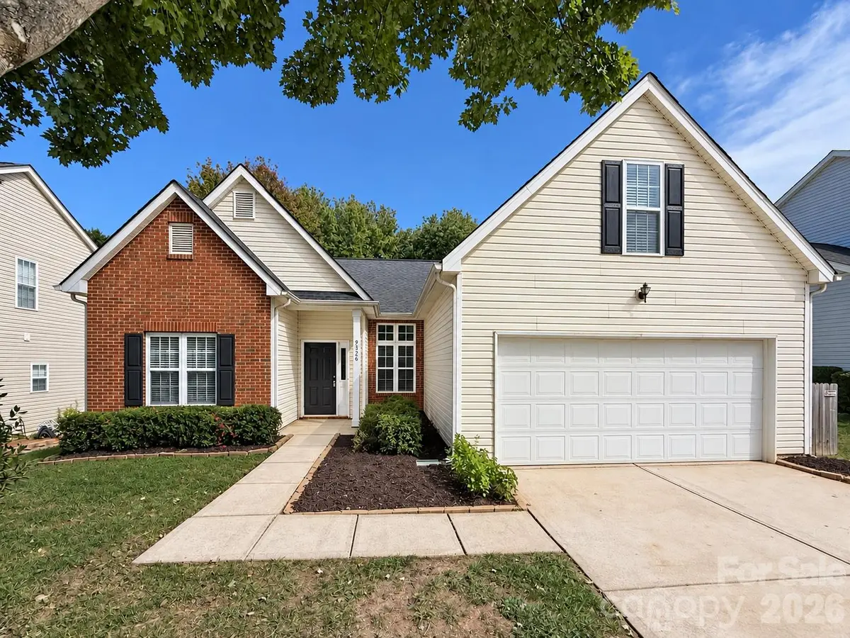 9326 Royal Highlands CT, Charlotte, NC 28277