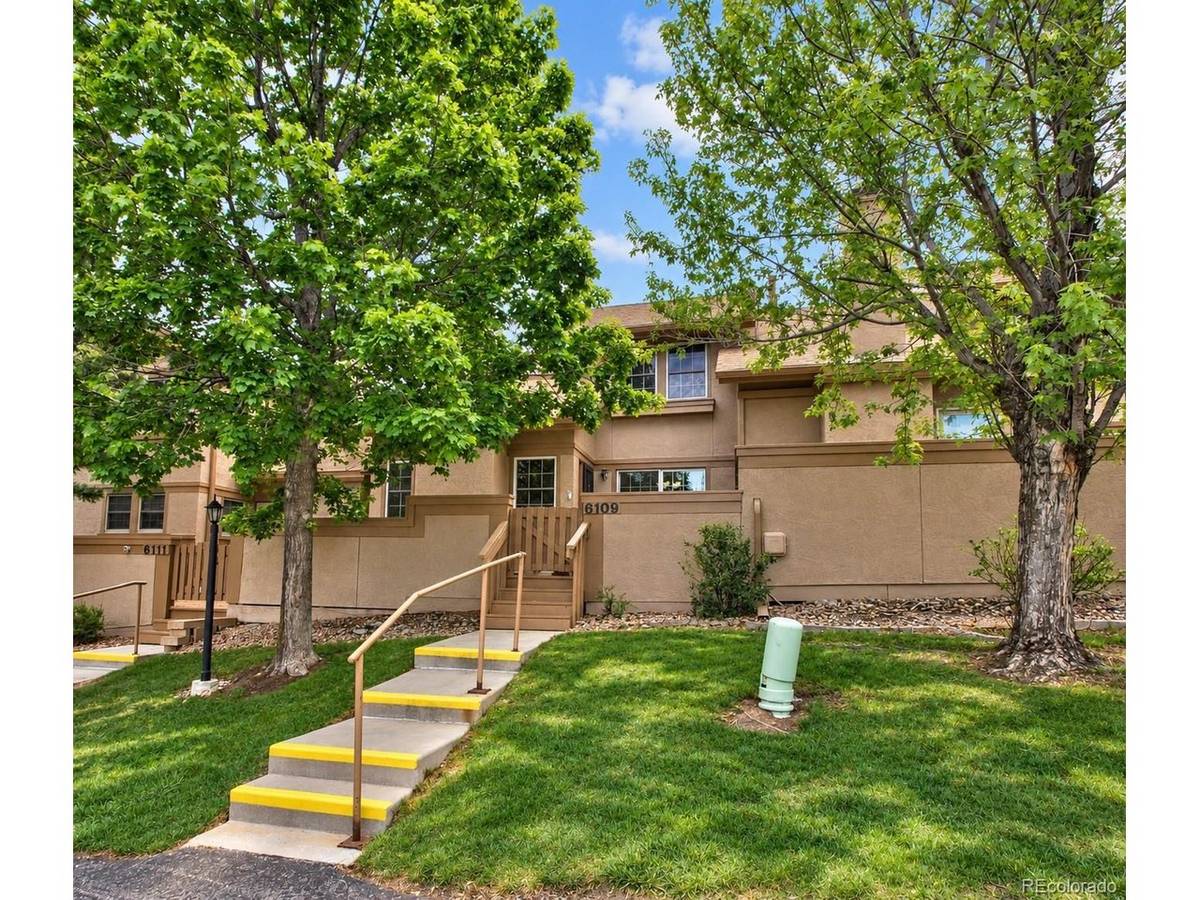 6109 Pine Hill, Colorado Springs, CO 80918