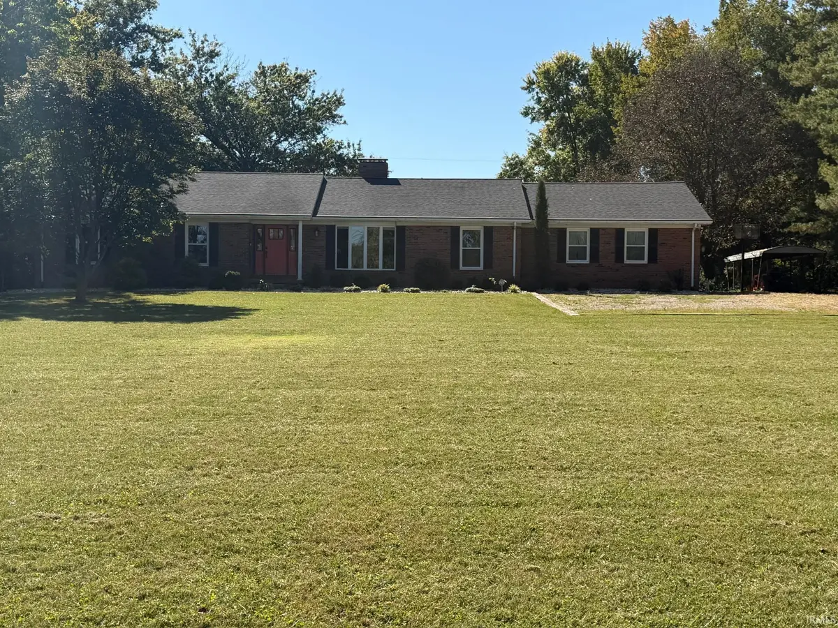 3937 Bergdolt RD, Evansville, IN 47711