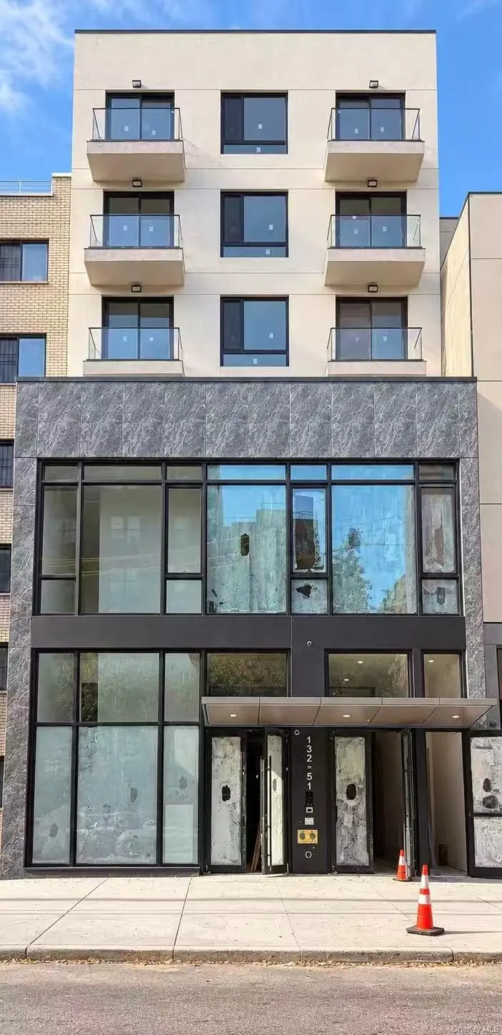 132-51 41st RD #4C, Flushing, NY 11355