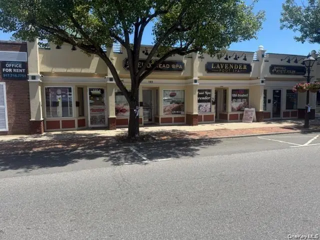 191-191A Broadway, Amityville, NY 11701