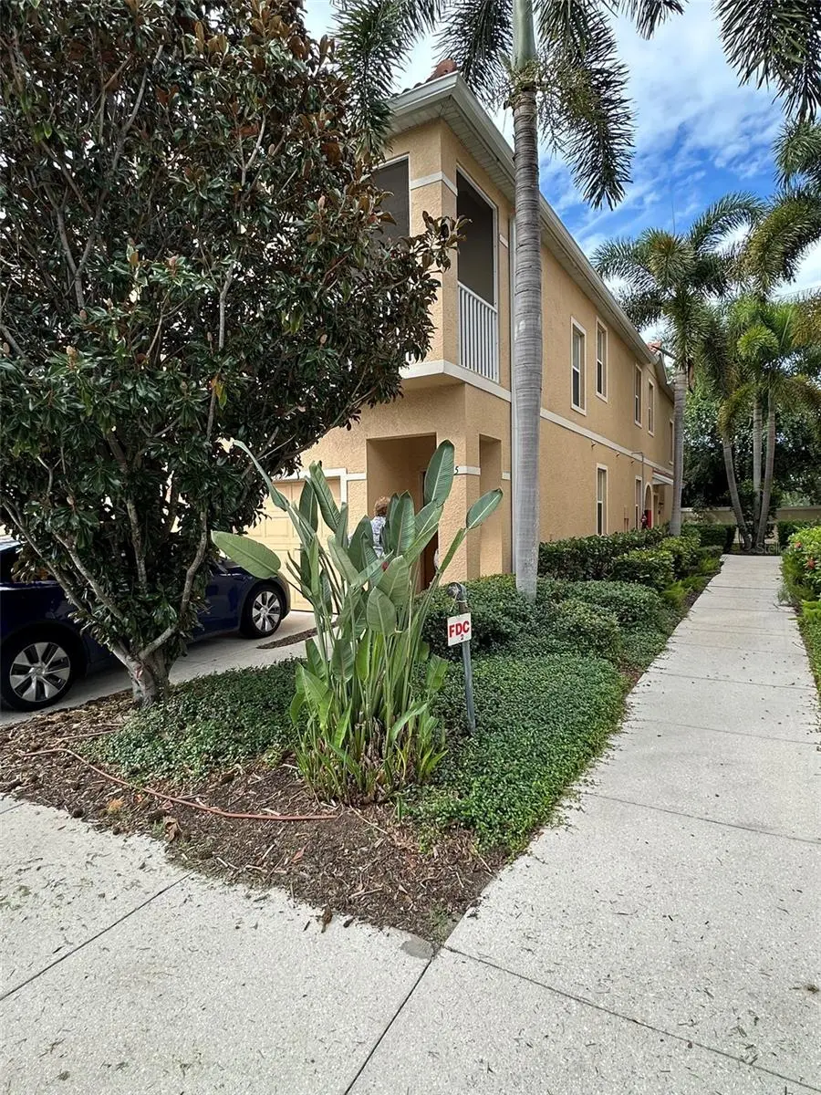 3815 PARKRIDGE CIR #2-203, Sarasota, FL 34243