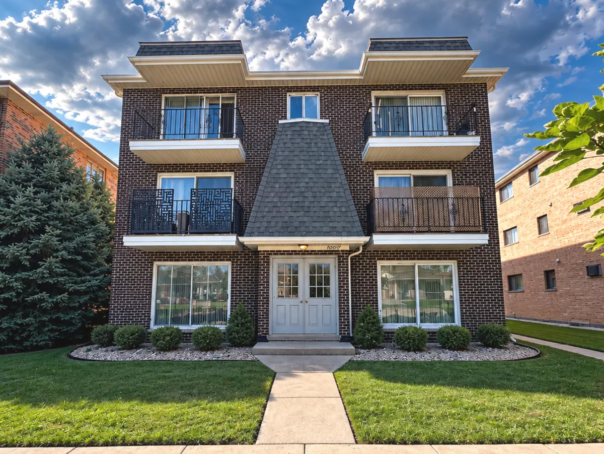 6119 Marshall AVE #3E, Chicago Ridge, IL 60415