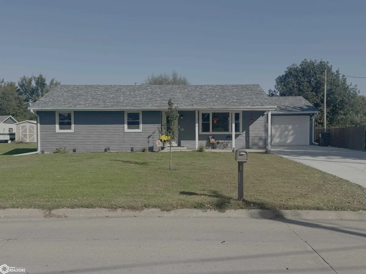 312 S 13th ST, Albia, IA 52531