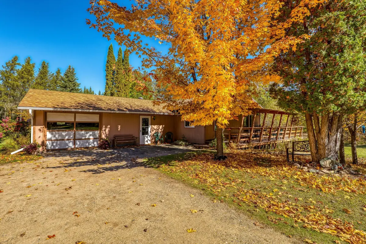 9330 Country Club RD NE, Bemidji, MN 56601