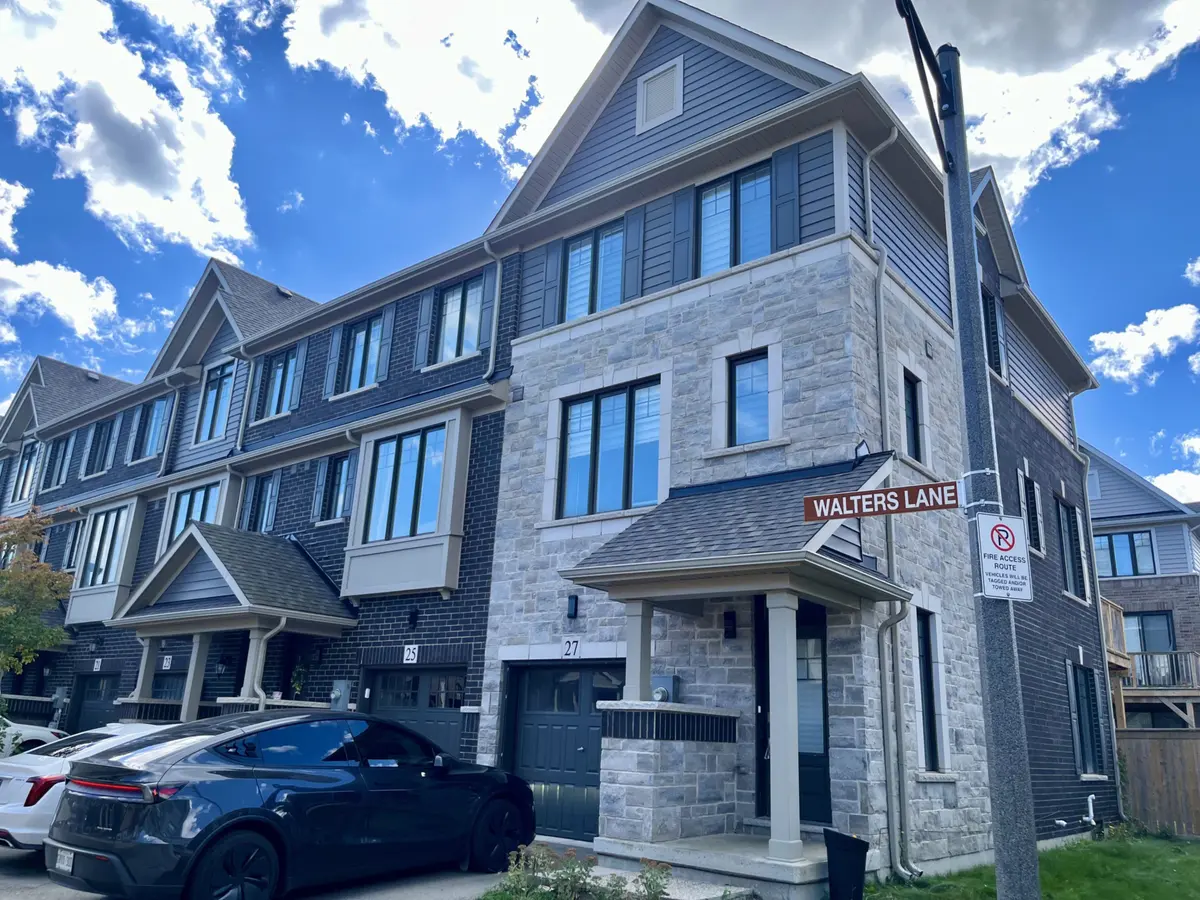 27 Walters LN, Grimsby, ON L3M 0H2