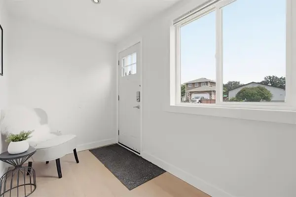 328 Aldine ST, Winnipeg, MB R3J 3B3
